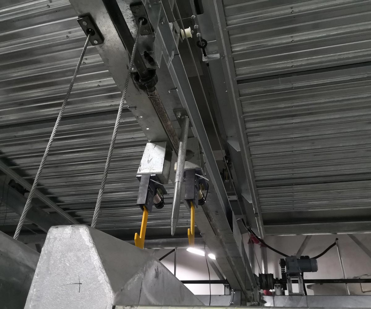 玉屏PSH3三层升降横移机械式立体停车设备