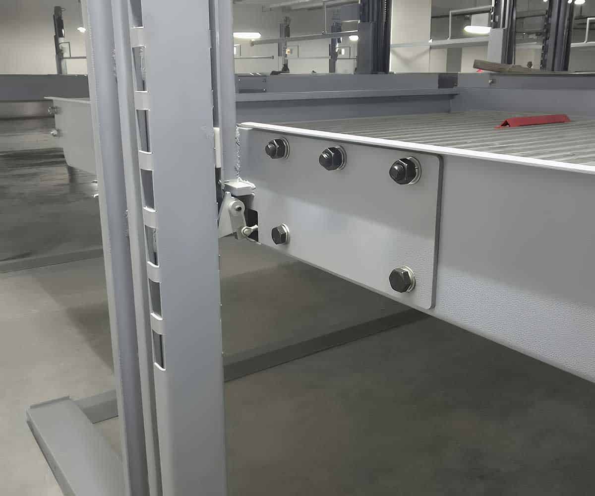 4柱停车设备加宽的实用方案