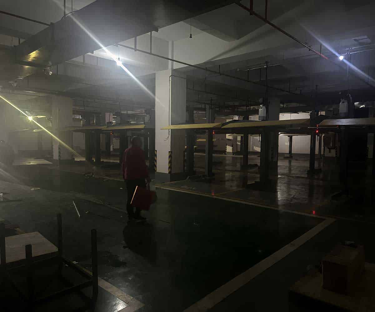 俯仰机械车库选择自动还是手动