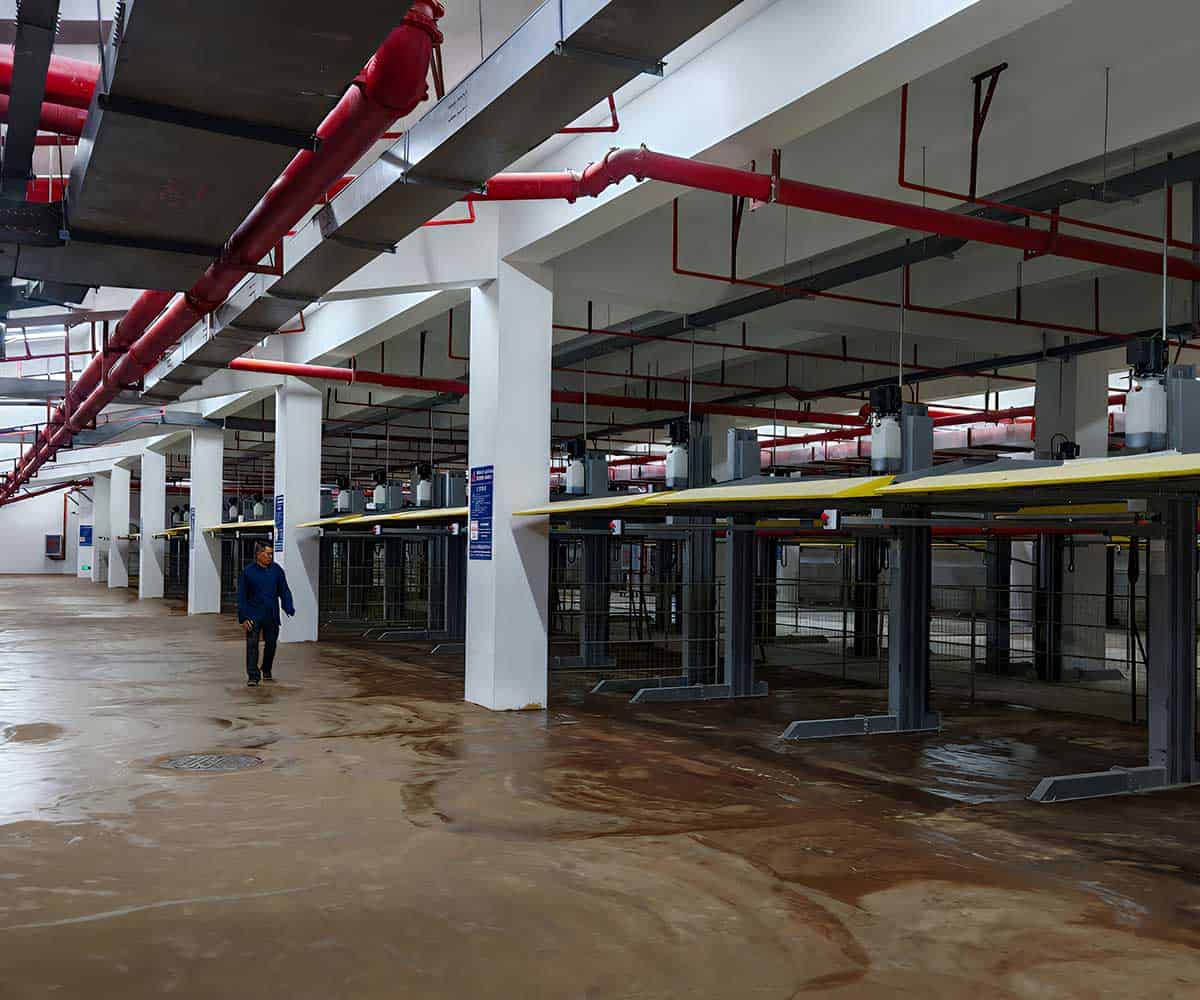 上下两层立体车位租赁的电气系统